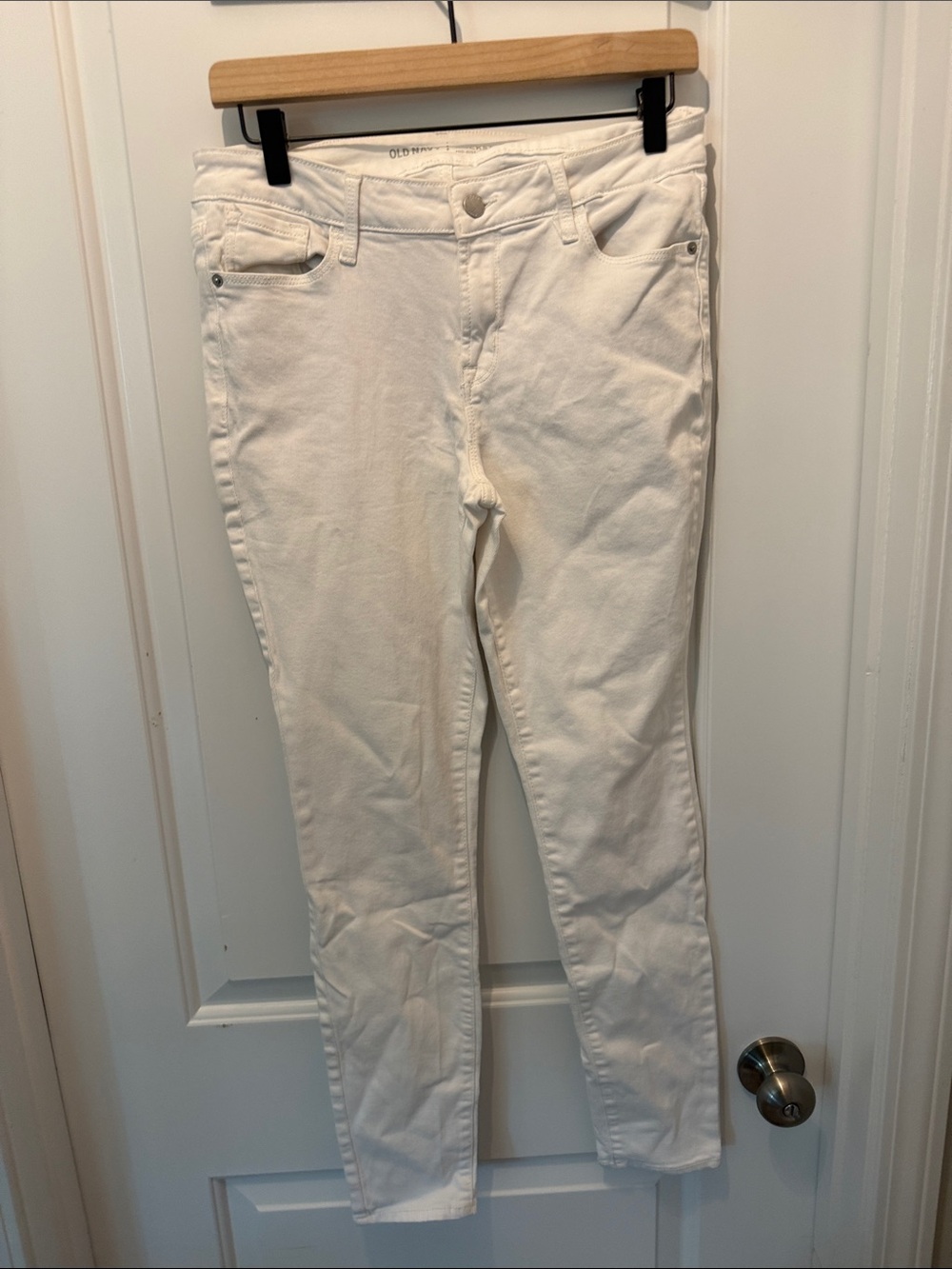 🥳 5 for $25 BUNDLE Old Navy White Skinny Jeans - Mid Rise Rockstar